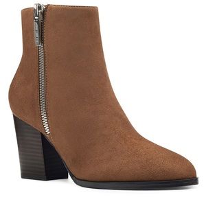 🎉HP🎉 Nine West Neva Ankle Boots in Brown